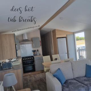 Pinewood Retreat 37 Fishing lake with Hot tub The Grange Mablethorpe - Mablethorpe - 7