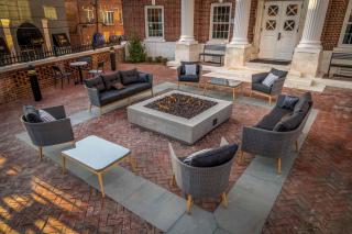 Hampton Inn & Suites Huntington Downtown, Ny - Huntington - 9