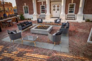 Hampton Inn & Suites Huntington Downtown, Ny - Huntington - 8