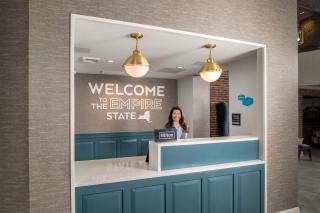 Hampton Inn & Suites Huntington Downtown, Ny - Huntington - 5