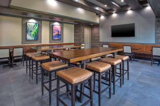 Hampton Inn & Suites By Hilton- Newark Airport Elizabeth - Newark - 1