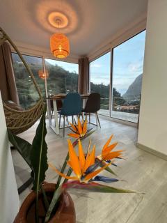 The Green Valley House - São Vicente - 7