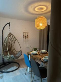 The Green Valley House - São Vicente - 6