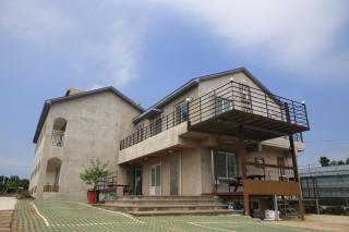 Sanbangsan Hot Spring Pension - Seogwipo - 9