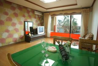 Sanbangsan Hot Spring Pension - Seogwipo - 1