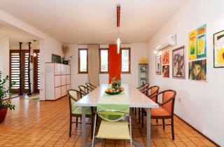 Holiday home in Jasenice 40479 - Jasenice - 2