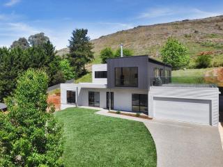 Balcony to Bogong - modern house ten minute stroll to town - Bright - 8