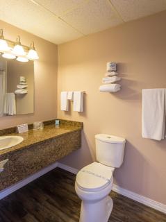Carmel Inn - 1