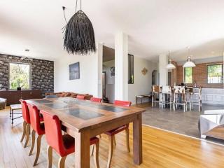 Élégante maison à Vichy : piscine chauffée, jardin arboré, terrasse et climatisation - FR-1-489-494 - Vichy - 5