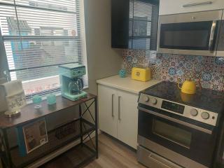 The Oshun Suite - Exclusive Gated Pool Community Near USF and Busch Gardens - Tampa - 0