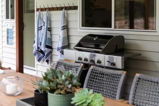 Lazy Frog Lodge Mudgee country luxury - 2
