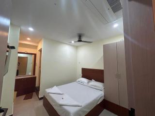 Hotel O U.G. Grand - 2