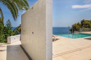 VILLA ILLA BLANCA - 4