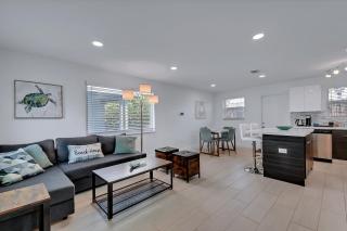 Casa Carina Gated 4 Bed 3 Bath 10 Min to Beach - Miami - 2