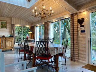 Gîte au bord du lac avec jardin clos, cheminée et Wifi à Joué-sur-Erdre - FR-1-306-942 - 8