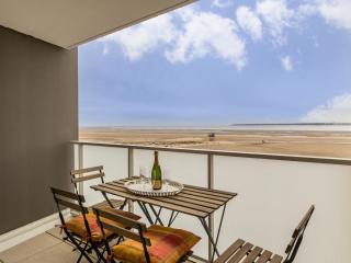 Appartement à Saint-Brevin-les-Pins avec Balcon et Parking - FR-1-306-1242 - 0