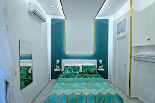 Regina House - Naples - 0