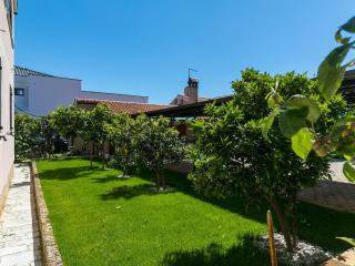 Villa Mira Double Room with Private Bathroom - Tar - 1