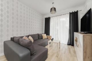 Quiet Apartments with Balcony Zakładowa by Noclegi Renters - Wrocław - 4