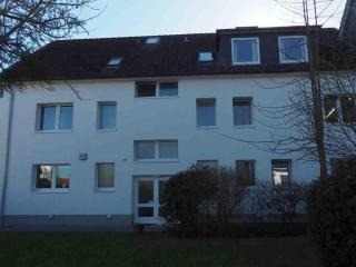 Liebevoll eingerichtetes ca 60 qm großes 3-Zimmer-App - 2