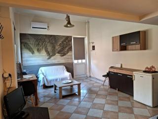 KD Palm Home - Laurio - 5