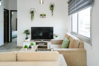Modern Apartment Valentino GL144 - 0