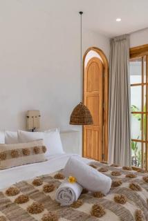 Villa LÂÂ - Tropical & Modern 3BR Central - Canggu beach - Canggu - 2
