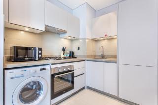 STAY BY LATINEM Luxury 1BR Holiday Home CVR A2403 near Burj Khalifa - 4