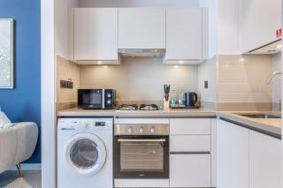 STAY BY LATINEM Luxury 1BR Holiday Home CVR A2403 near Burj Khalifa - 5