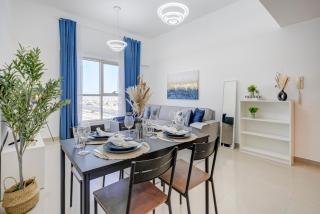 Trophy - Cozy and Ideal Living Space in the heart of the City - Dubai - 0