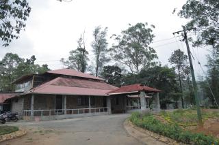 Harris Holiday Inn - Vālpārai - 9