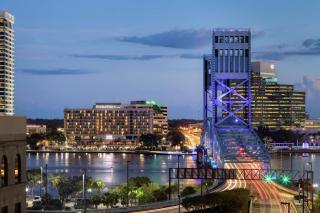DoubleTree by Hilton Jacksonville Riverfront, FL - Jacksonville - 8
