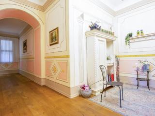 Apartment Bellevue Palazzo Pitti by Interhome - Florenz - 2