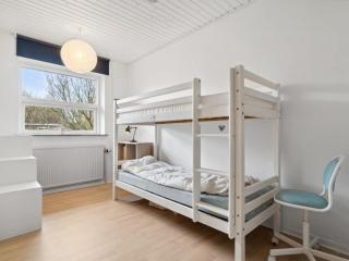 Holiday Home Yrjö - 1km from the sea by Interhome - Rønne - 2