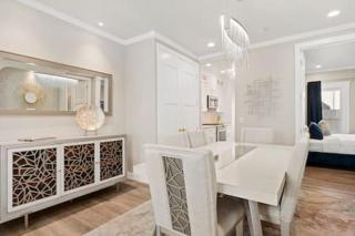 Champagne Taste by Cardo - Luxury Home and Parking - San Diego - 5