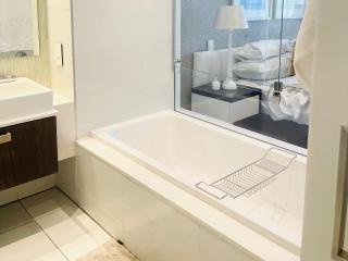 Love Luxe @ Sandton skye - 8