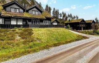 4 Bedroom Awesome Home In Rysstad - Rysstad - 4