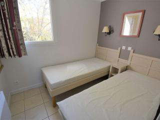 Maison Duplex avec Terrasse - 6 Pers, 4 Pièces, WiFi, Animaux Bienvenus, Parking Inclus - FR-1-382-185 - Grospierres - 2