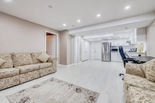 Hidden Gem: Spacious Basement - Milton - 3