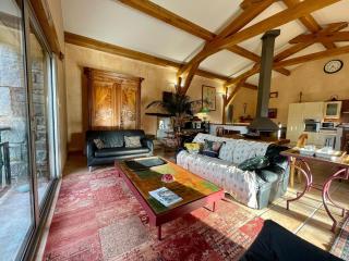 Gîte familial avec terrasse panoramique et cheminée, idéal pour randonnées près de Retournac - FR-1-582-355 - Retournac - 0