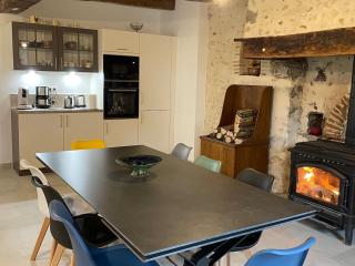 Gîte de charme près du Mans, tout équipé avec espace extérieur, garage, et confort moderne - FR-1-410-385 - La Bosse - 3
