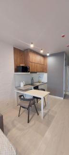 Затишна, стильна студія біля Виставкового центру - 3