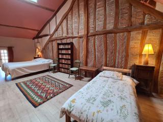 Gîte de charme avec cour et jardin, proche château, cheminée, ping-pong, draps inclus - FR-1-590-2 - 6