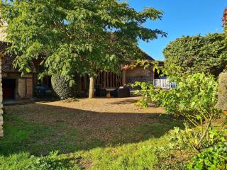 Gîte de charme avec cour et jardin, proche château, cheminée, ping-pong, draps inclus - FR-1-590-2 - 2