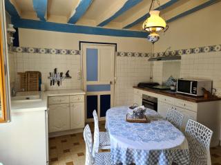 Gîte spacieux au cœur du Val de Loire, entre Orléans et Blois, avec jardin, cour fermée et BBQ ! - Tavers - 5