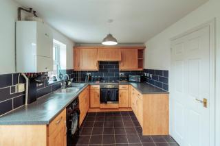 2 Bedroom Peaceful Home, Colchester - Mile End - 6