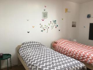 Grand gîte avec piscine, cheminée et terrasse près de Lunéville, idéal pour familles et groupes - FR-1-584-84 - 2