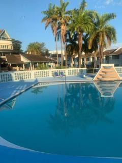 Palm Point Villa Negril - Townhouse Steps from the Beach! - Negril - 3