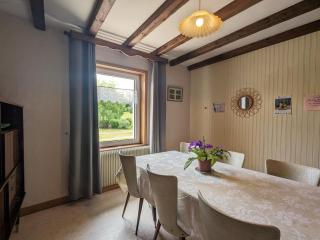 Gîte familial avec jardin, cheminée et parking à Jussarupt, près de Gérardmer - FR-1-589-320 - 2
