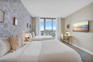 Spectacular Apartment with Balcony Near Beach - Hallandale Beach - 3